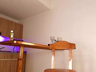 milo_k live webcam thumbnail