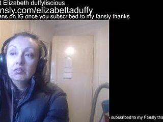 mindyourbusiness123 live webcam thumbnail