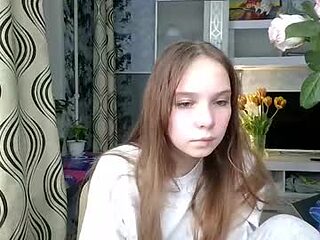 mira_princess live webcam thumbnail