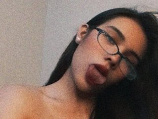 miss_anna094 live webcam thumbnail