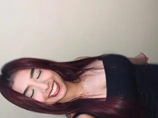 miss_carly live webcam thumbnail