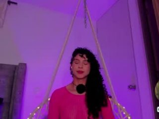 miss_charlotte77 live webcam thumbnail
