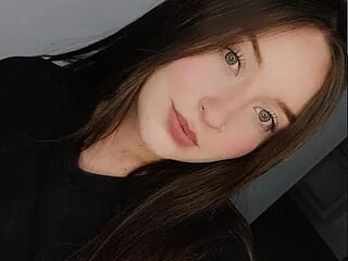 missdaliaa live webcam thumbnail