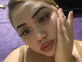 missdorothyxx live webcam thumbnail