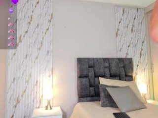 missvioleet live webcam thumbnail