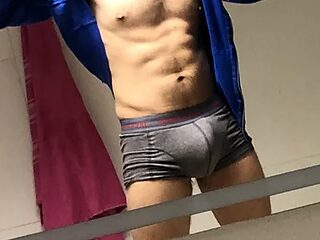 mister_wolf live webcam thumbnail