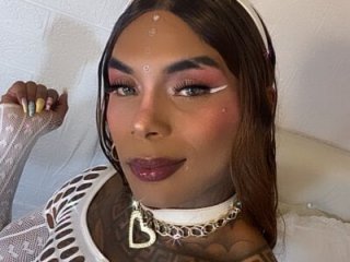 mistressbigcock777 live webcam thumbnail