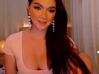 mistressseductionleah live webcam thumbnail