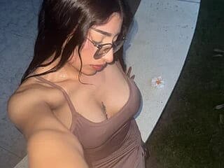 mitsuri__7777 live webcam thumbnail