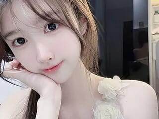 miumikkkki live webcam thumbnail