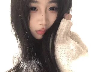 MKonggirl88 live webcam thumbnail