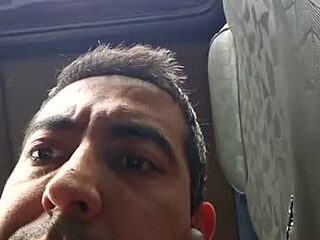 mmiigguueell32 live webcam thumbnail