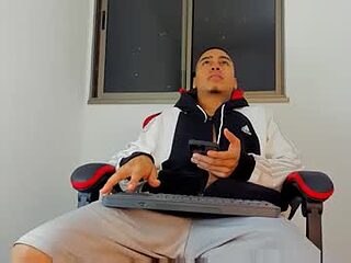 mnell28 live webcam thumbnail