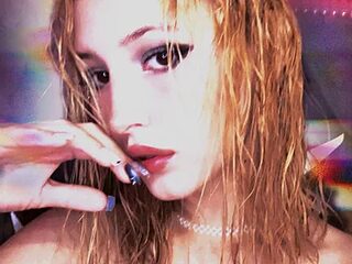 MONELLEE live webcam thumbnail
