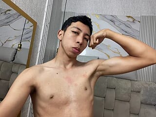 MOgekobig18 live webcam thumbnail
