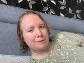 MollyWest_ live webcam thumbnail