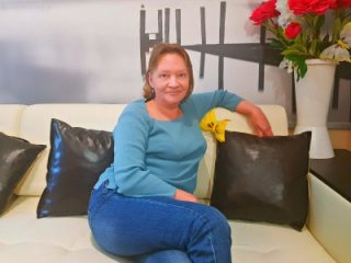 MomJaneSex live webcam thumbnail