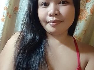 MommyKaye30 live webcam thumbnail