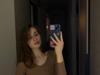 MonetLeitman live webcam thumbnail