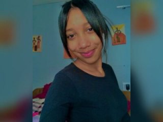 Moneyaya20 live webcam thumbnail
