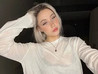 MoniLyn live webcam thumbnail