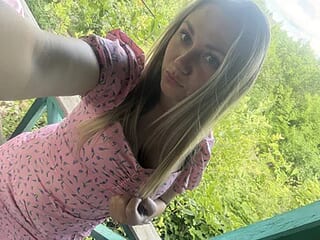 MonicaSweettty live webcam thumbnail