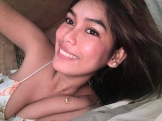 Monifatsxxx live webcam thumbnail