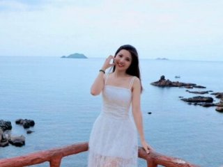 Moona_heny live webcam thumbnail