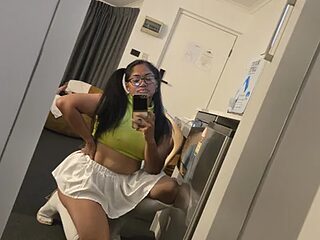 Mooseme122388 live webcam thumbnail