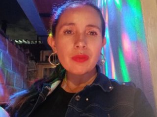 molly_andsam live webcam thumbnail