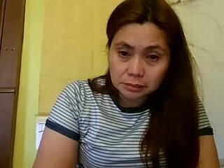 monicabrave79 live webcam thumbnail