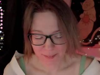 moon__girl live webcam thumbnail