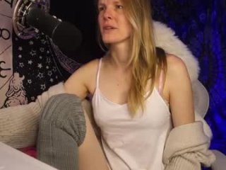moon_nymph live webcam thumbnail