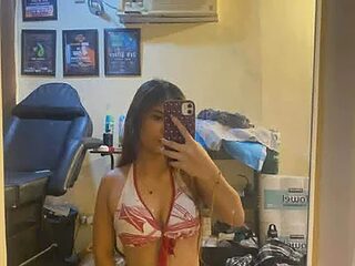 morenapinaygirl live webcam thumbnail