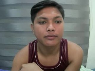 moreno_hunk44 live webcam thumbnail