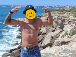 morenosouza099 live webcam thumbnail