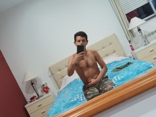 mouraerik123 live webcam thumbnail