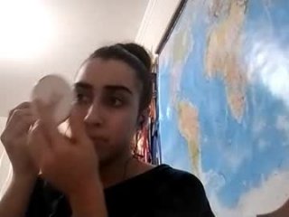 mozellesoomaroo live webcam thumbnail
