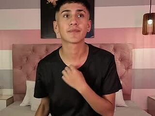 mr_fox69 live webcam thumbnail