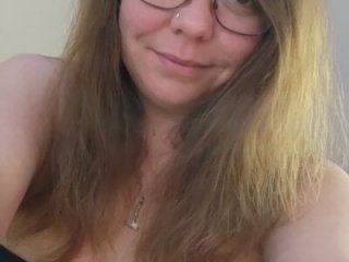 MsShelby40 live webcam thumbnail