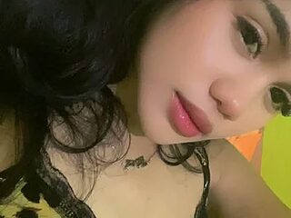 Ms_SultrySallyyxx live webcam thumbnail