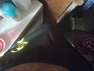 Mucilon081 live webcam thumbnail