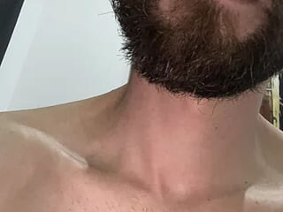 mustachedick420 live webcam thumbnail
