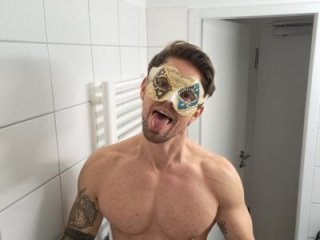 Mystery_Mark live webcam thumbnail