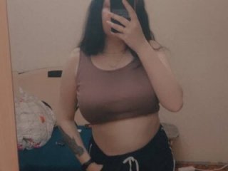 MysticCharm live webcam thumbnail