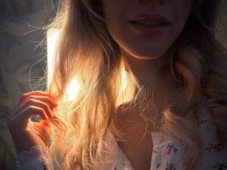 MythRandorielle live webcam thumbnail
