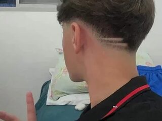 mydicksquirt live webcam thumbnail