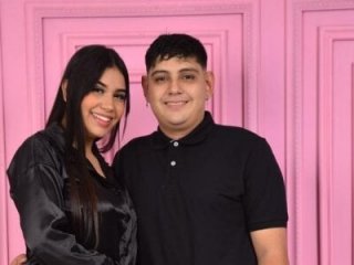 myke_and_mia live webcam thumbnail