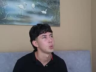 myke_magic live webcam thumbnail