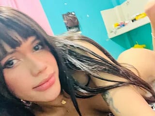 mystic_cumerika live webcam thumbnail